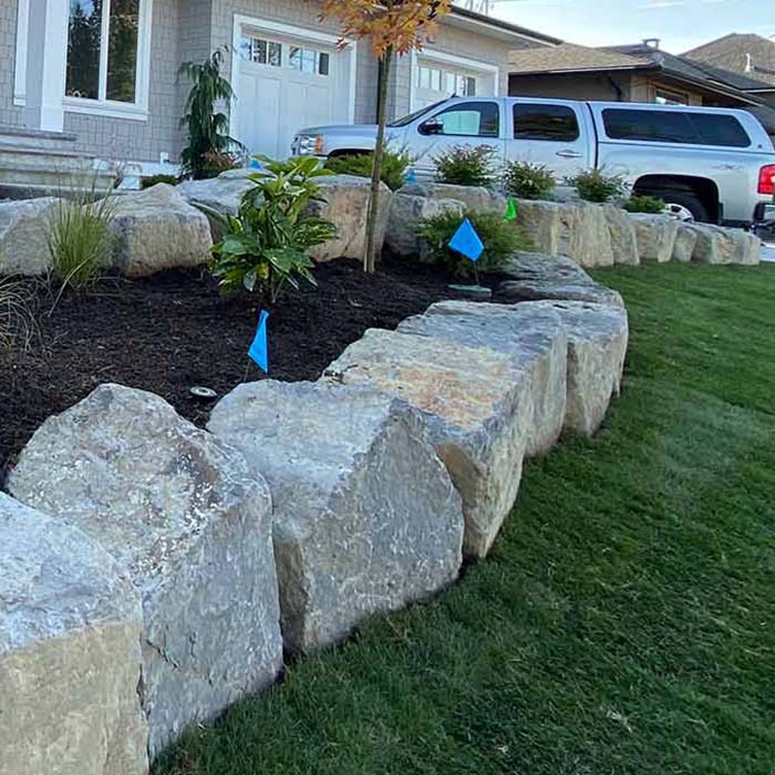 stones retaining wall